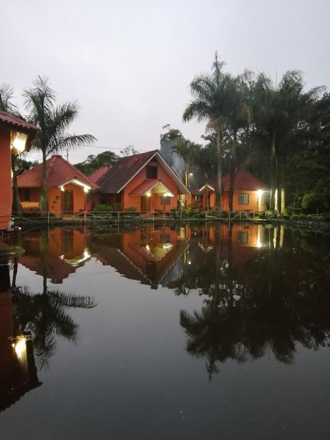 Cabanas Mountain River Lake Inn Нуэва-Калифорния Экстерьер фото