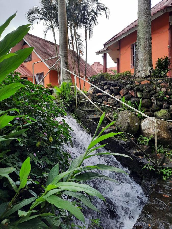 Cabanas Mountain River Lake Inn Нуэва-Калифорния Экстерьер фото