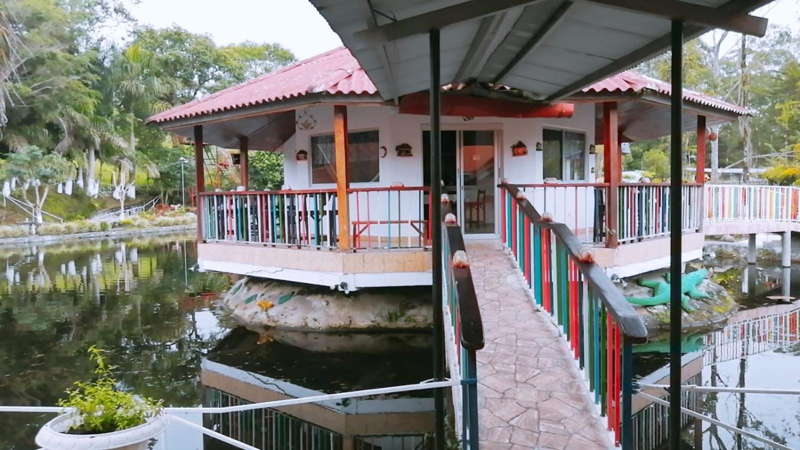 Cabanas Mountain River Lake Inn Нуэва-Калифорния Экстерьер фото